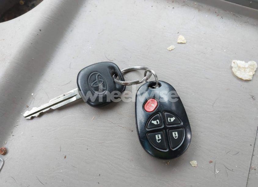 Photo 11 of 2007 Toyota Sienna LE (VIN 5TDZK23C87S031569)