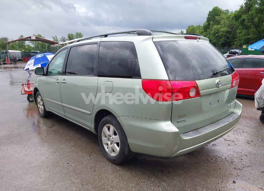 Photo 3 of 2007 Toyota Sienna LE (VIN 5TDZK23C87S031569)