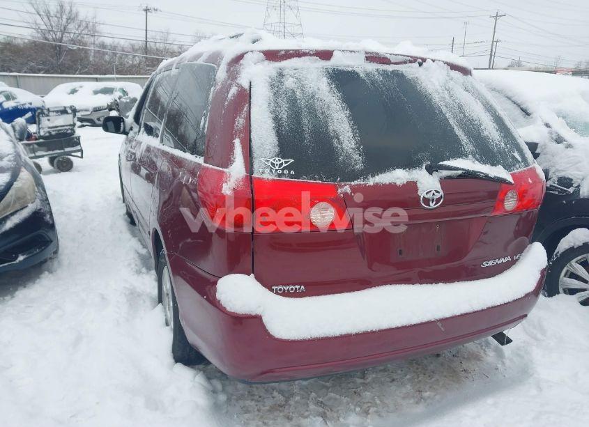 Photo 3 of 2007 Toyota Sienna LE (VIN 5TDZK23C87S032219)