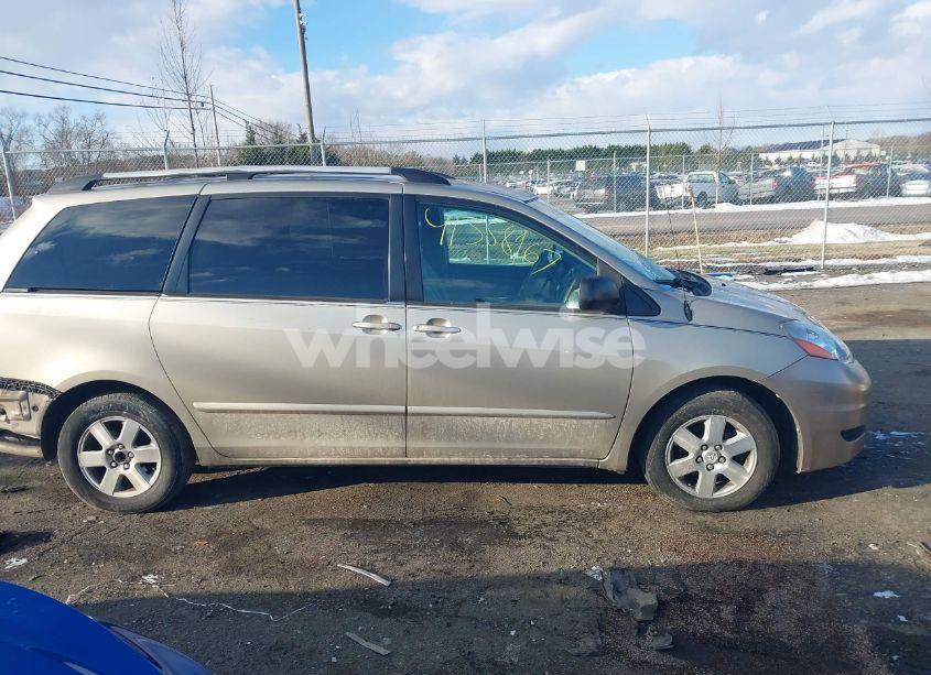 Photo 14 of 2007 Toyota Sienna LE (VIN 5TDZK23C87S034455)