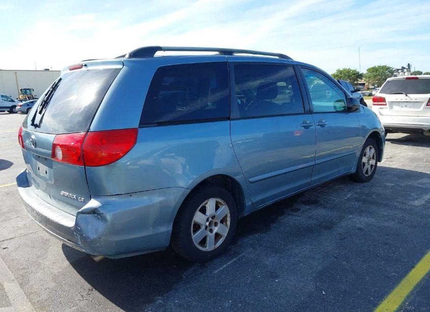 Photo 6 of 2007 Toyota Sienna LE (VIN 5TDZK23C87S047089)