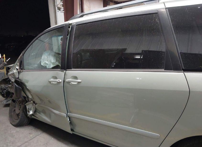 Photo 14 of 2007 Toyota Sienna LE (VIN 5TDZK23C87S059243)