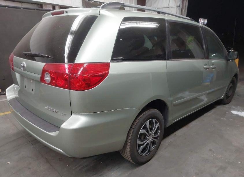 Photo 4 of 2007 Toyota Sienna LE (VIN 5TDZK23C87S059243)