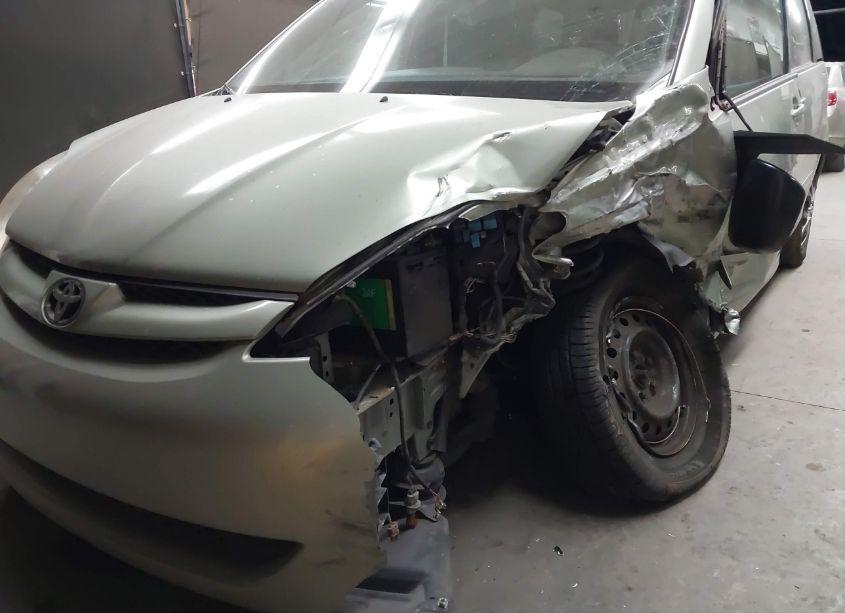 Photo 6 of 2007 Toyota Sienna LE (VIN 5TDZK23C87S059243)