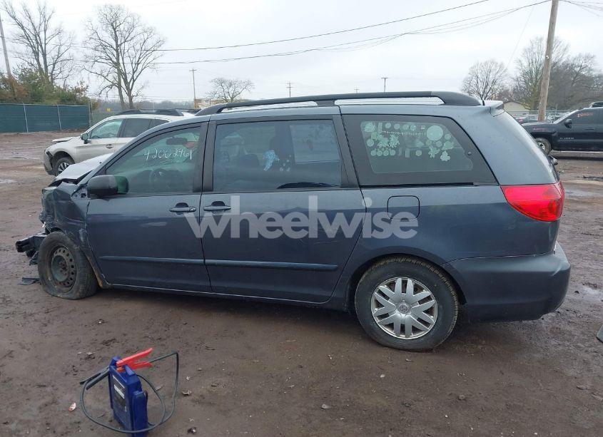 Photo 14 of 2007 Toyota Sienna CE (VIN 5TDZK23C87S067374)