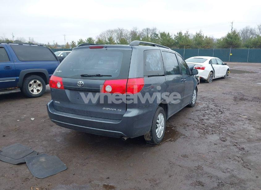 Photo 4 of 2007 Toyota Sienna CE (VIN 5TDZK23C87S067374)