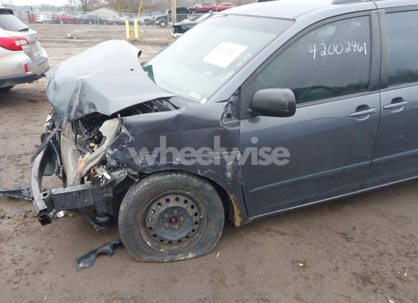 Photo 6 of 2007 Toyota Sienna CE (VIN 5TDZK23C87S067374)