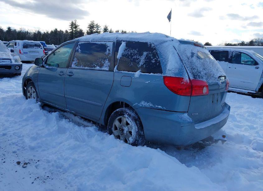 Photo 3 of 2007 Toyota Sienna LE (VIN 5TDZK23C87S072249)