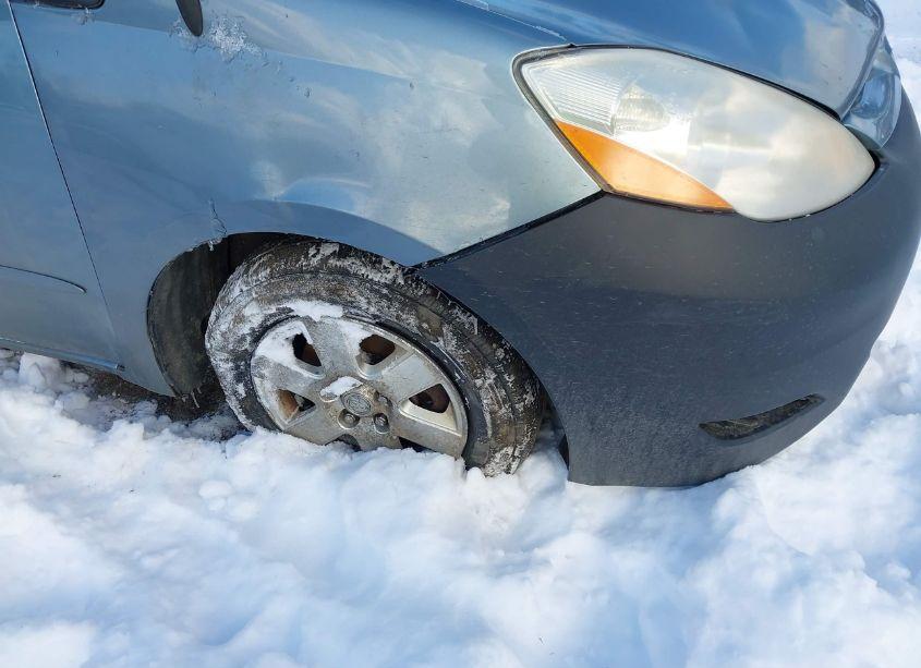 Photo 6 of 2007 Toyota Sienna LE (VIN 5TDZK23C87S072249)