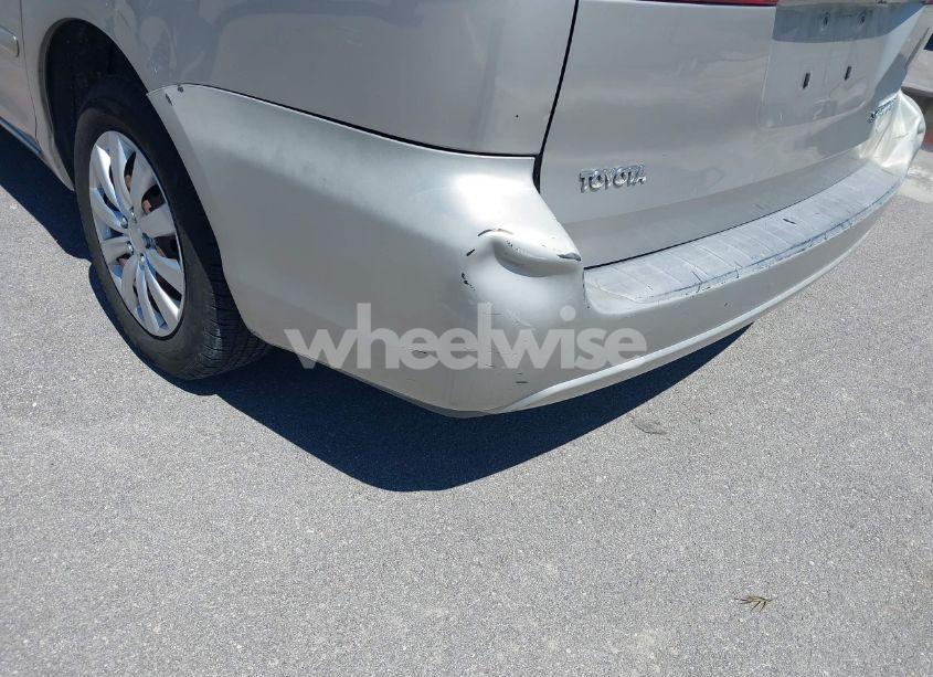 Photo 13 of 2007 Toyota Sienna LE (VIN 5TDZK23C87S077533)