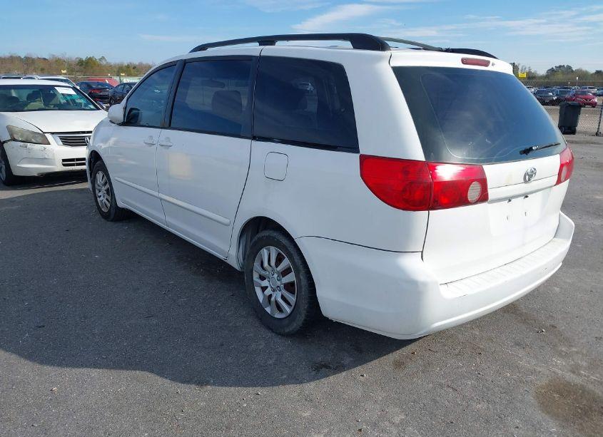 Photo 3 of 2008 Toyota Sienna CE (VIN 5TDZK23C88S103680)