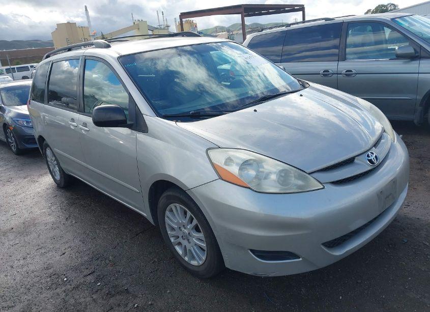2008 Toyota Sienna LE (VIN 5TDZK23C88S122195) main photo