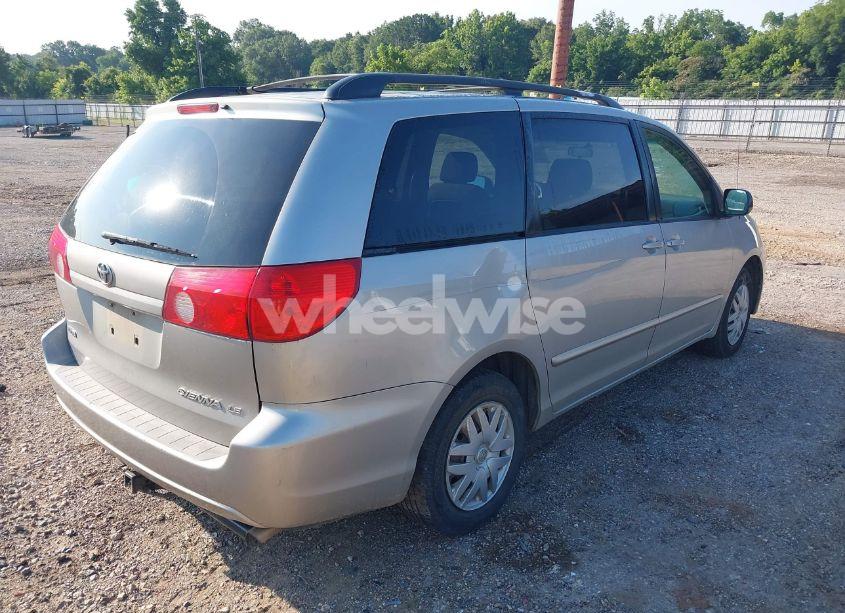 Photo 4 of 2008 Toyota Sienna LE (VIN 5TDZK23C88S127204)