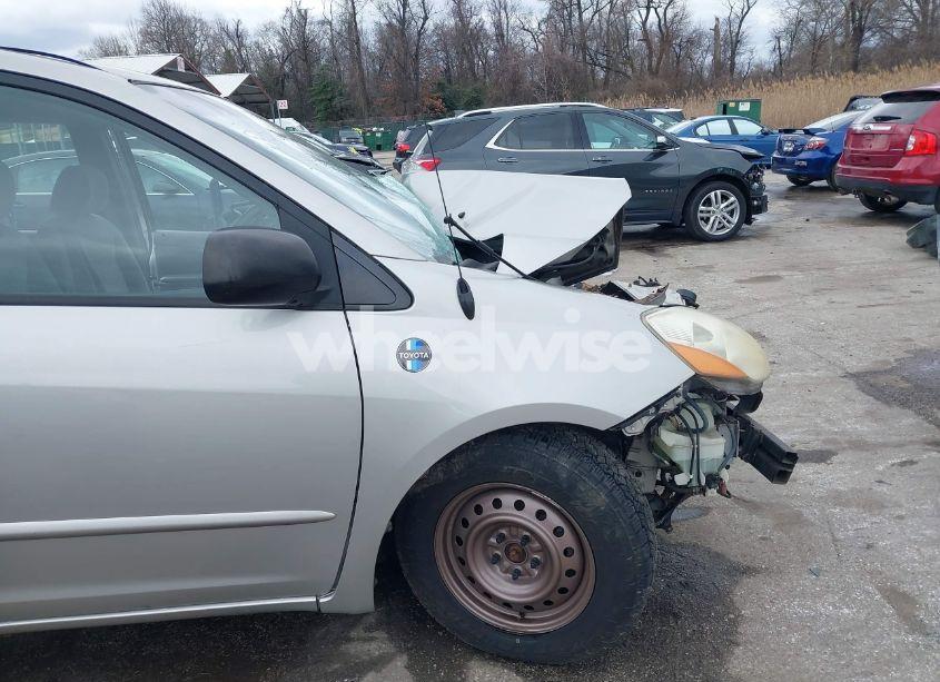 Photo 18 of 2008 Toyota Sienna CE (VIN 5TDZK23C88S127512)