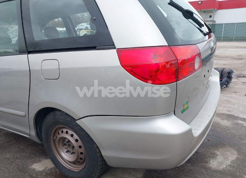 Photo 19 of 2008 Toyota Sienna CE (VIN 5TDZK23C88S127512)