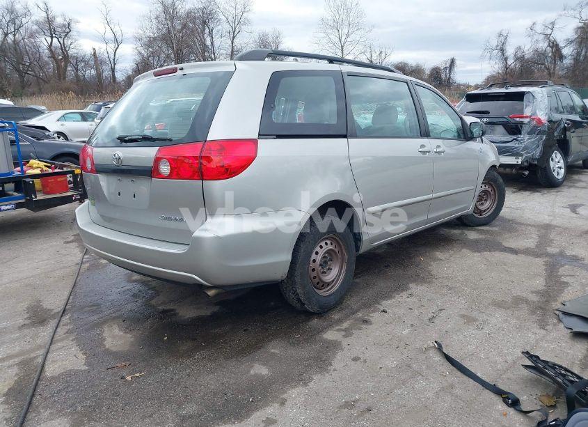 Photo 4 of 2008 Toyota Sienna CE (VIN 5TDZK23C88S127512)
