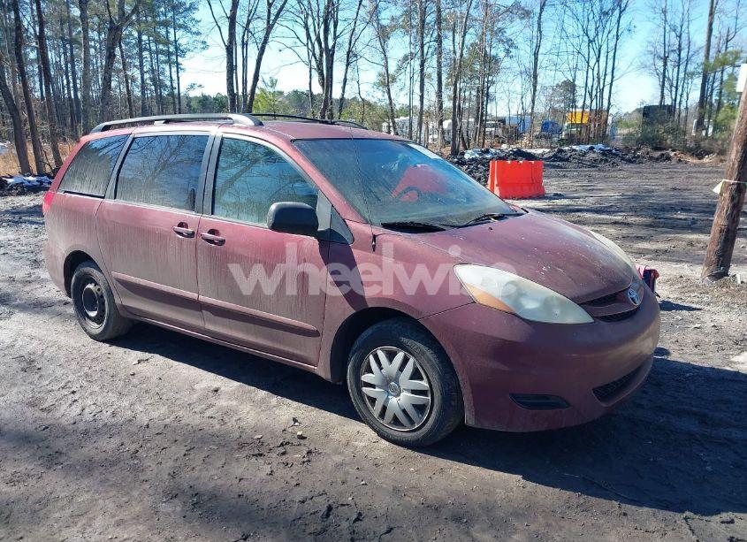 2008 Toyota Sienna LE (VIN 5TDZK23C88S128885) main photo
