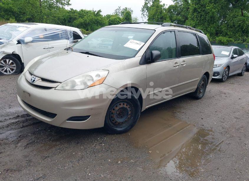 Photo 2 of 2008 Toyota Sienna CE (VIN 5TDZK23C88S141135)