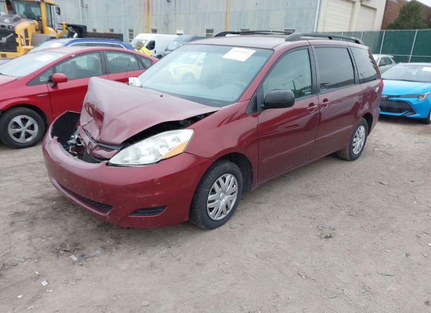 Photo 2 of 2009 Toyota Sienna LE (VIN 5TDZK23C89S249210)