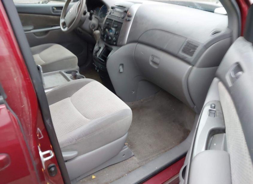 Photo 5 of 2009 Toyota Sienna LE (VIN 5TDZK23C89S249210)