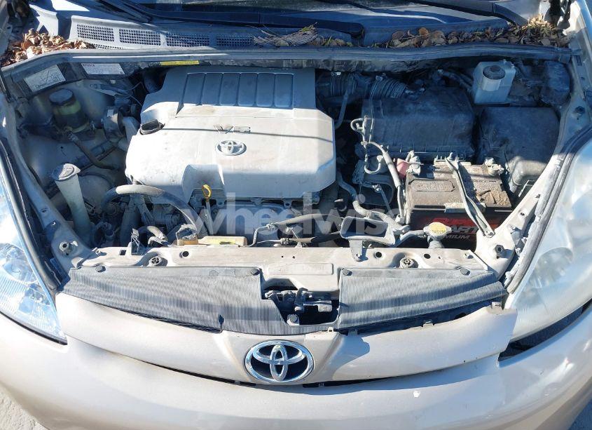 Photo 10 of 2009 Toyota Sienna LE (VIN 5TDZK23C89S261079)