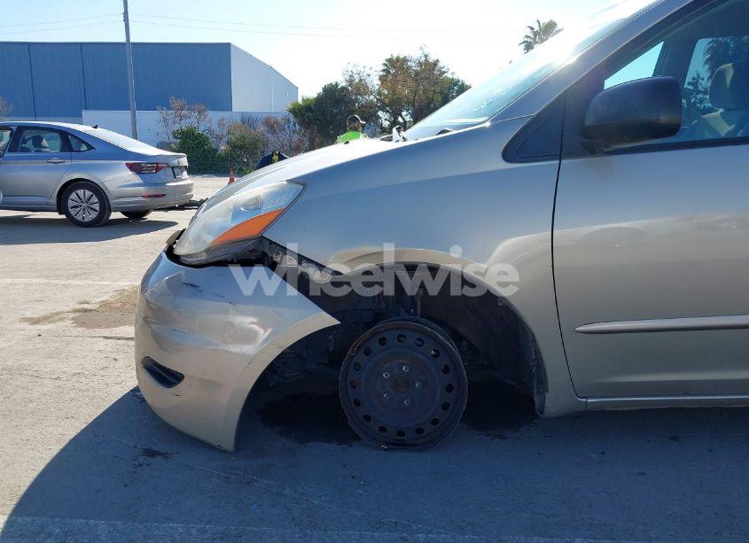 Photo 6 of 2009 Toyota Sienna LE (VIN 5TDZK23C89S261079)