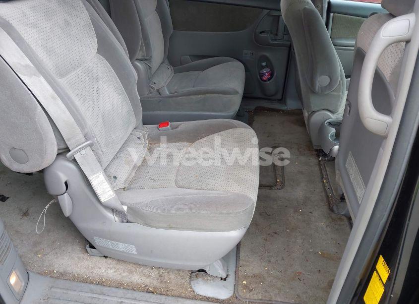 Photo 8 of 2009 Toyota Sienna LE (VIN 5TDZK23C89S263429)