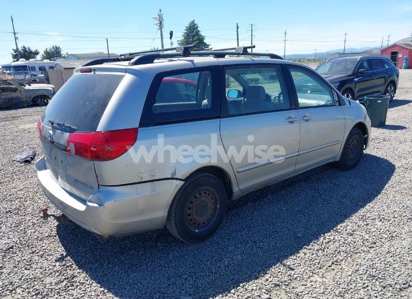 Photo 4 of 2007 Toyota Sienna CE (VIN 5TDZK23C97S000184)