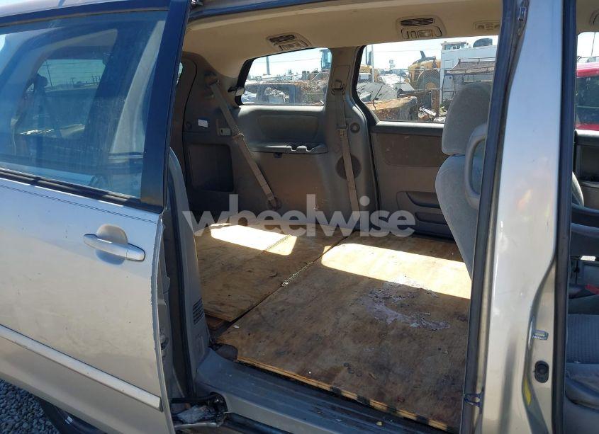 Photo 8 of 2007 Toyota Sienna CE (VIN 5TDZK23C97S000184)