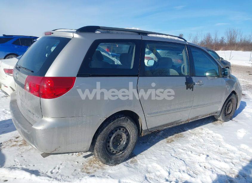 Photo 4 of 2007 Toyota Sienna CE (VIN 5TDZK23C97S015056)