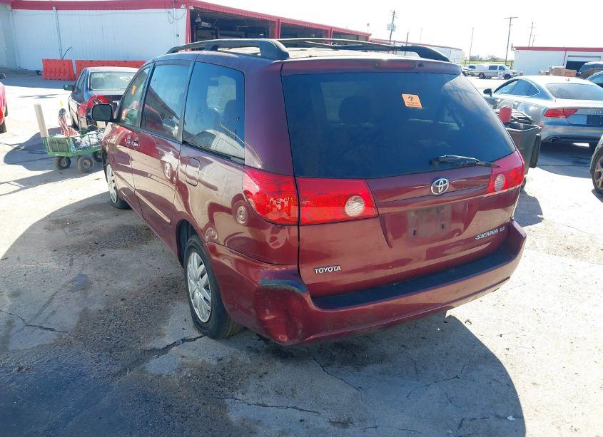 Photo 3 of 2007 Toyota Sienna LE (VIN 5TDZK23C97S025070)