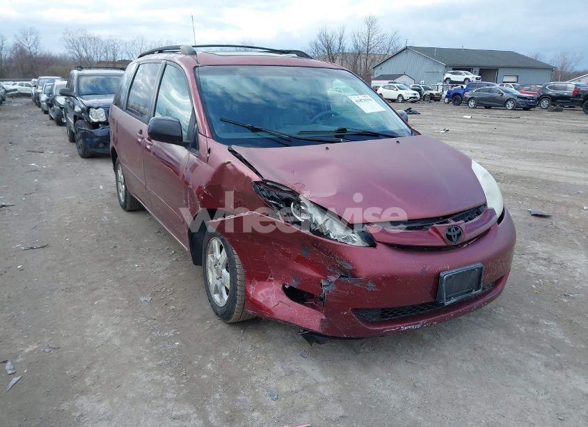 2007 Toyota Sienna LE (VIN 5TDZK23C97S025814) main photo