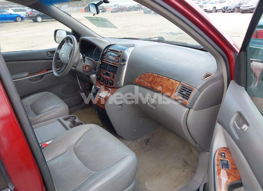 Photo 5 of 2007 Toyota Sienna LE (VIN 5TDZK23C97S025814)