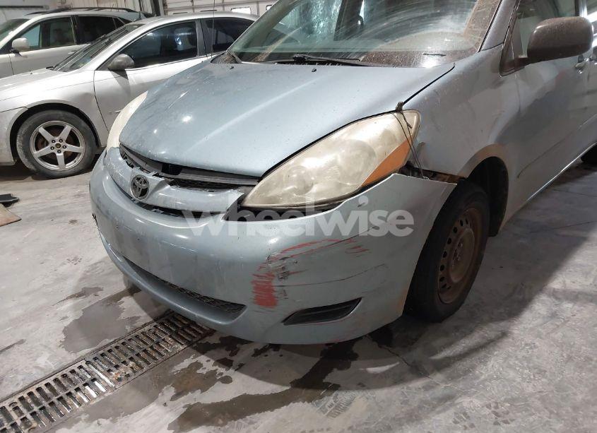 Photo 6 of 2007 Toyota Sienna LE (VIN 5TDZK23C97S029149)