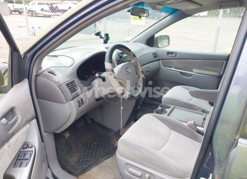 Photo 5 of 2007 Toyota Sienna CE/LE (VIN 5TDZK23C97S039180)