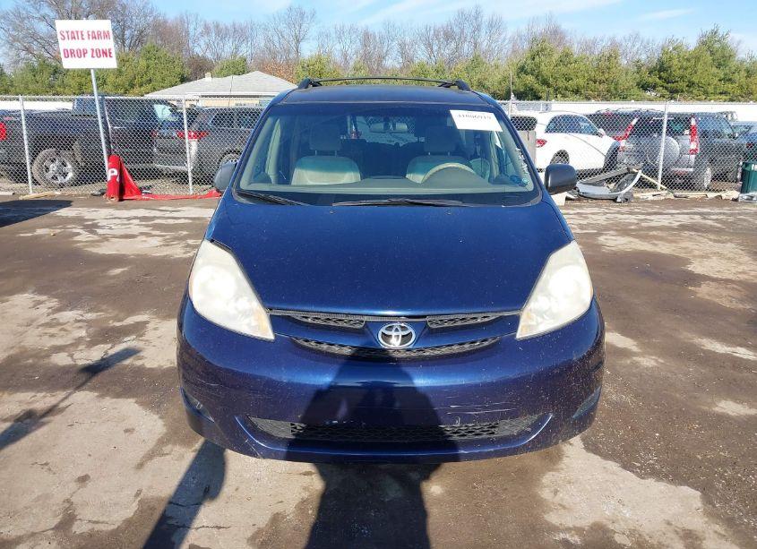 Photo 12 of 2007 Toyota Sienna LE (VIN 5TDZK23C97S064645)