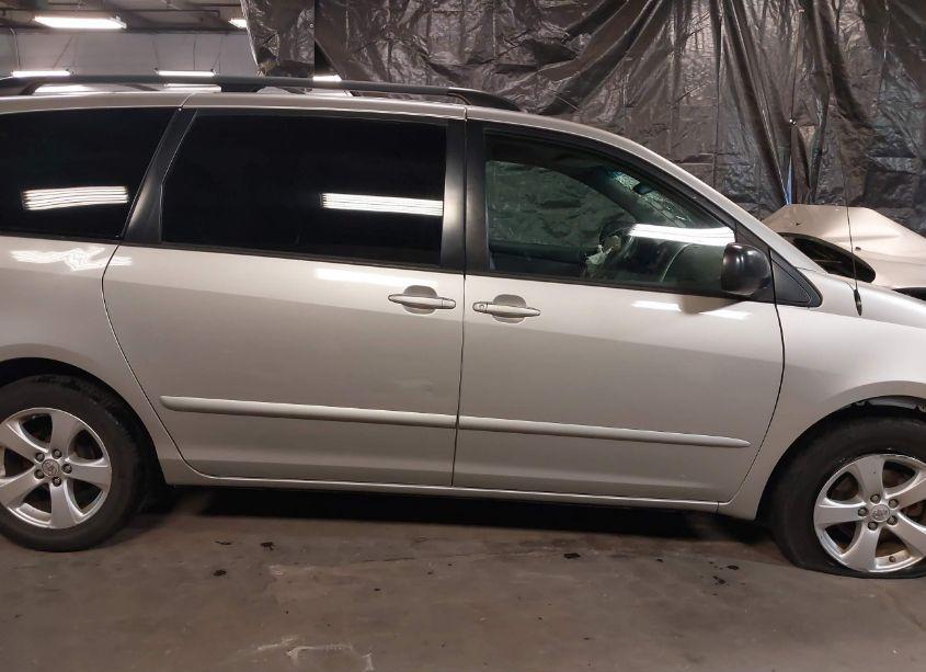 Photo 13 of 2008 Toyota Sienna LE (VIN 5TDZK23C98S125333)