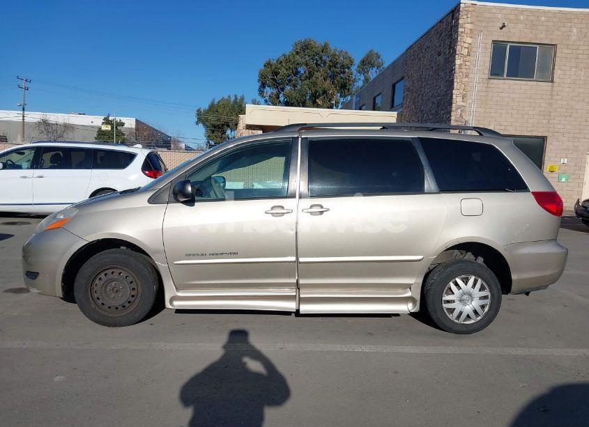 Photo 14 of 2008 Toyota Sienna LE (VIN 5TDZK23C98S128510)