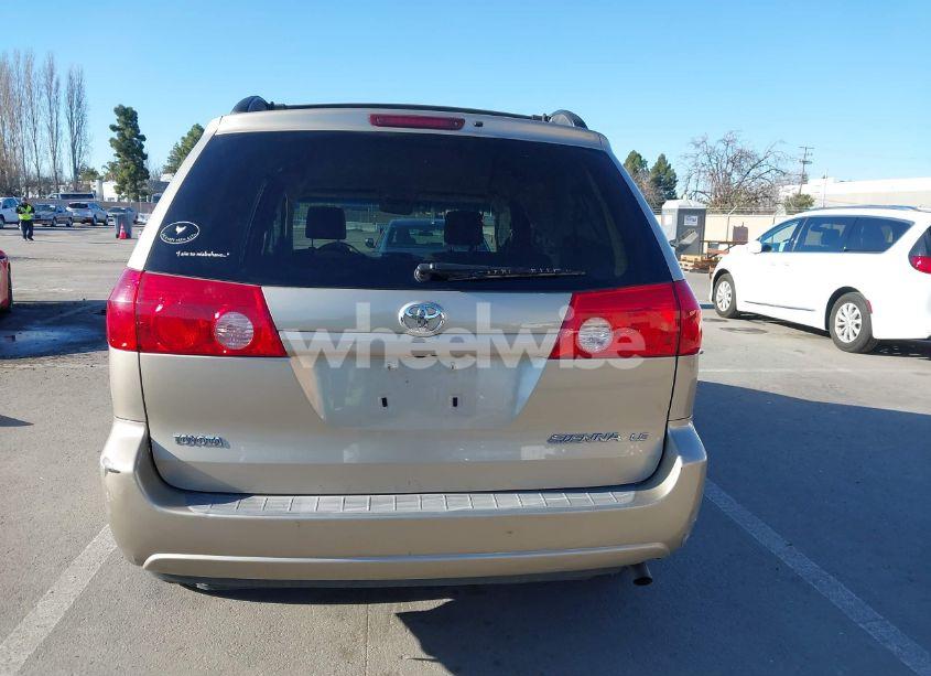 Photo 16 of 2008 Toyota Sienna LE (VIN 5TDZK23C98S128510)