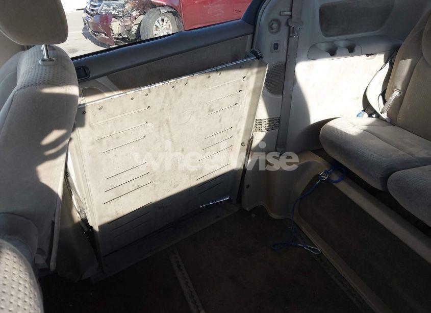 Photo 17 of 2008 Toyota Sienna LE (VIN 5TDZK23C98S128510)