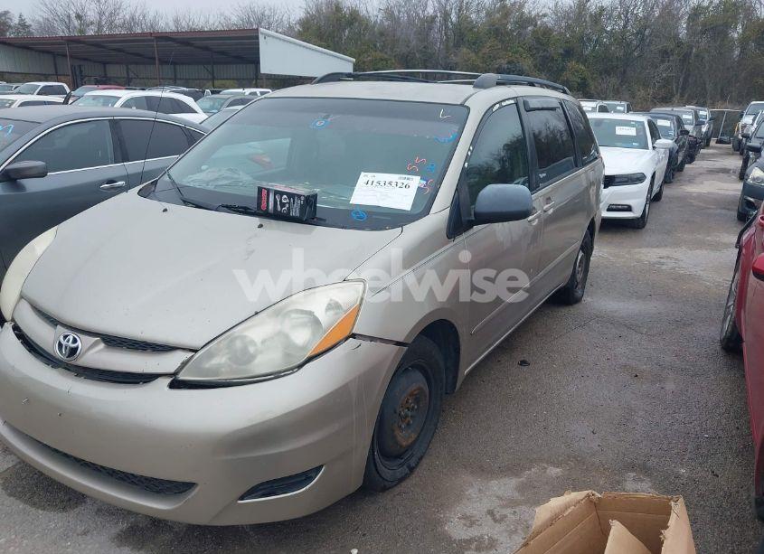 Photo 2 of 2008 Toyota Sienna LE (VIN 5TDZK23C98S130841)