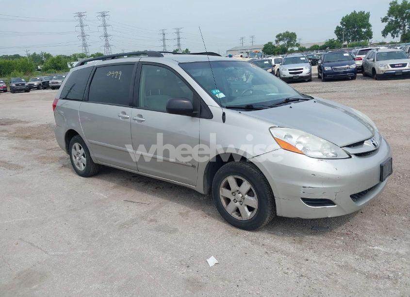 2008 Toyota Sienna LE (VIN 5TDZK23C98S155772) main photo