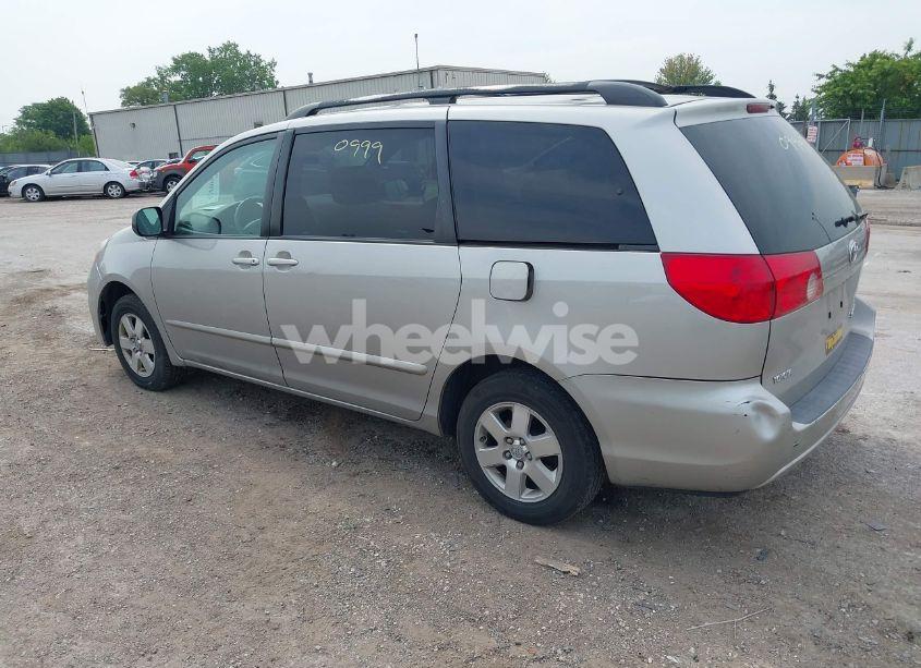 Photo 3 of 2008 Toyota Sienna LE (VIN 5TDZK23C98S155772)
