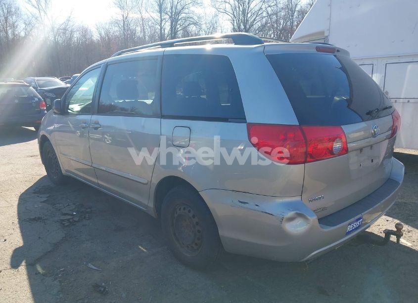 Photo 3 of 2008 Toyota Sienna LE (VIN 5TDZK23C98S203884)
