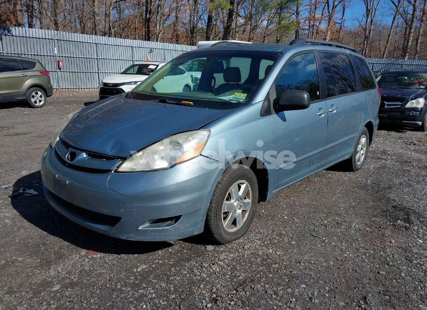 Photo 2 of 2008 Toyota Sienna LE (VIN 5TDZK23C98S223407)