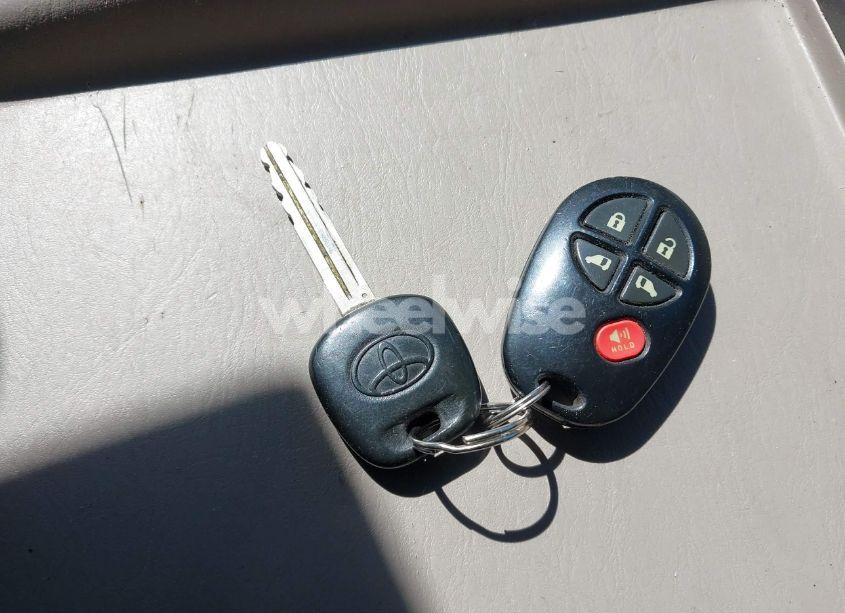 Photo 11 of 2009 Toyota Sienna LE (VIN 5TDZK23C99S235493)