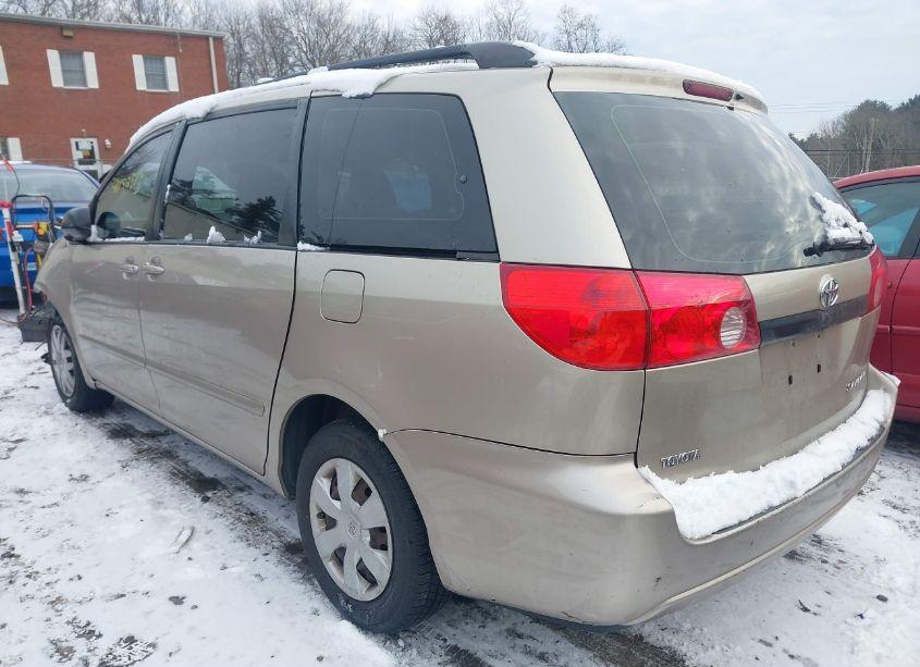 Photo 3 of 2009 Toyota Sienna CE (VIN 5TDZK23C99S242220)