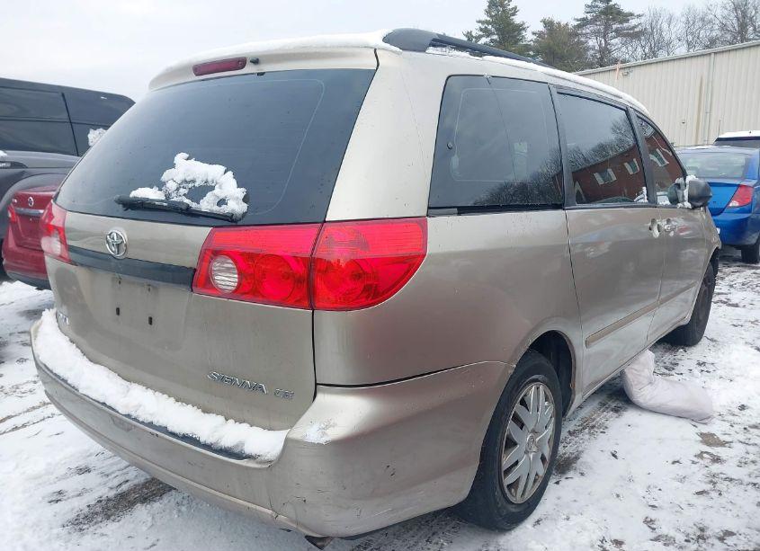 Photo 4 of 2009 Toyota Sienna CE (VIN 5TDZK23C99S242220)