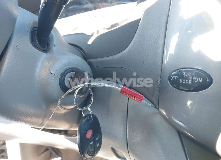 Photo 11 of 2009 Toyota Sienna LE (VIN 5TDZK23C99S248633)