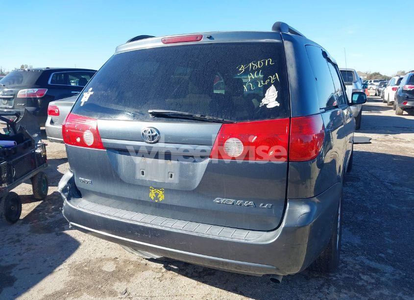 Photo 4 of 2009 Toyota Sienna LE (VIN 5TDZK23C99S248633)